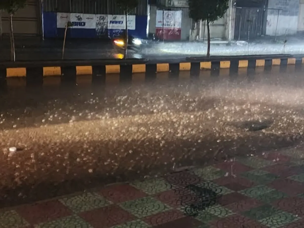 أمطار رعدية غزيرة تضرب صنعاء وتحذيرات من سيول مفاجئة