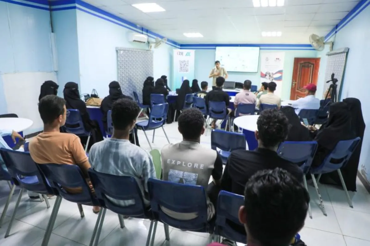 جلسة تدريبية مفتوحة لطلبة قسم الإعلام  بجامعة حضرموت بعنوان “رحلة مع دليل أريج لتدريس تدقيق المعلومات”