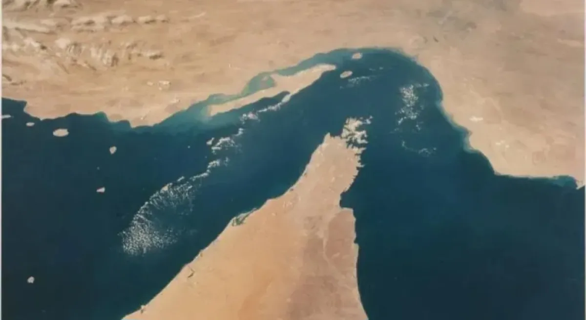 إيران تفاجئ المنطقة: استثناء دولة عربية من قيود مضيق هرمز