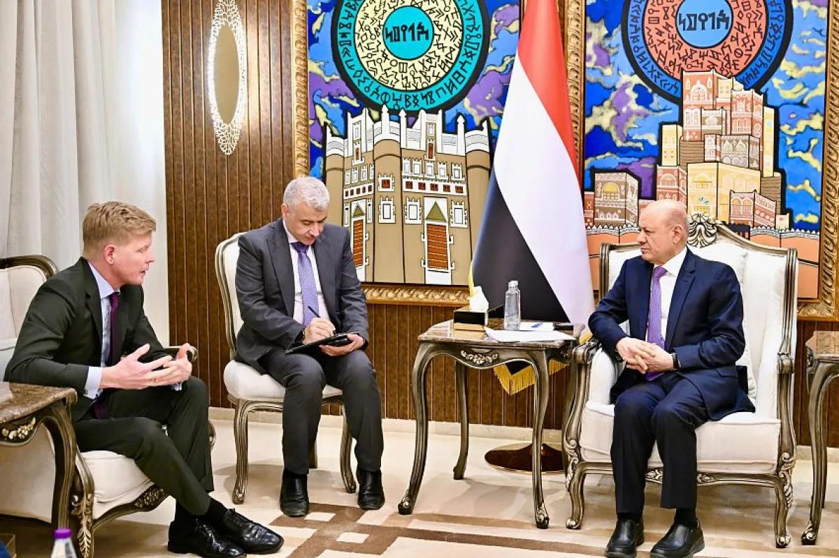 رشاد العليمي: استمرار ارتباط الحوثيين الوثيق بإيران يبقي استعادة الدولة في صدارة الأولويات