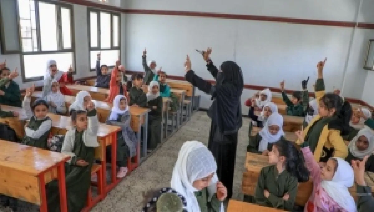 تعميم تربوي في تعز يمنع حرمان الطلاب من الاختبارات بسبب الرسوم