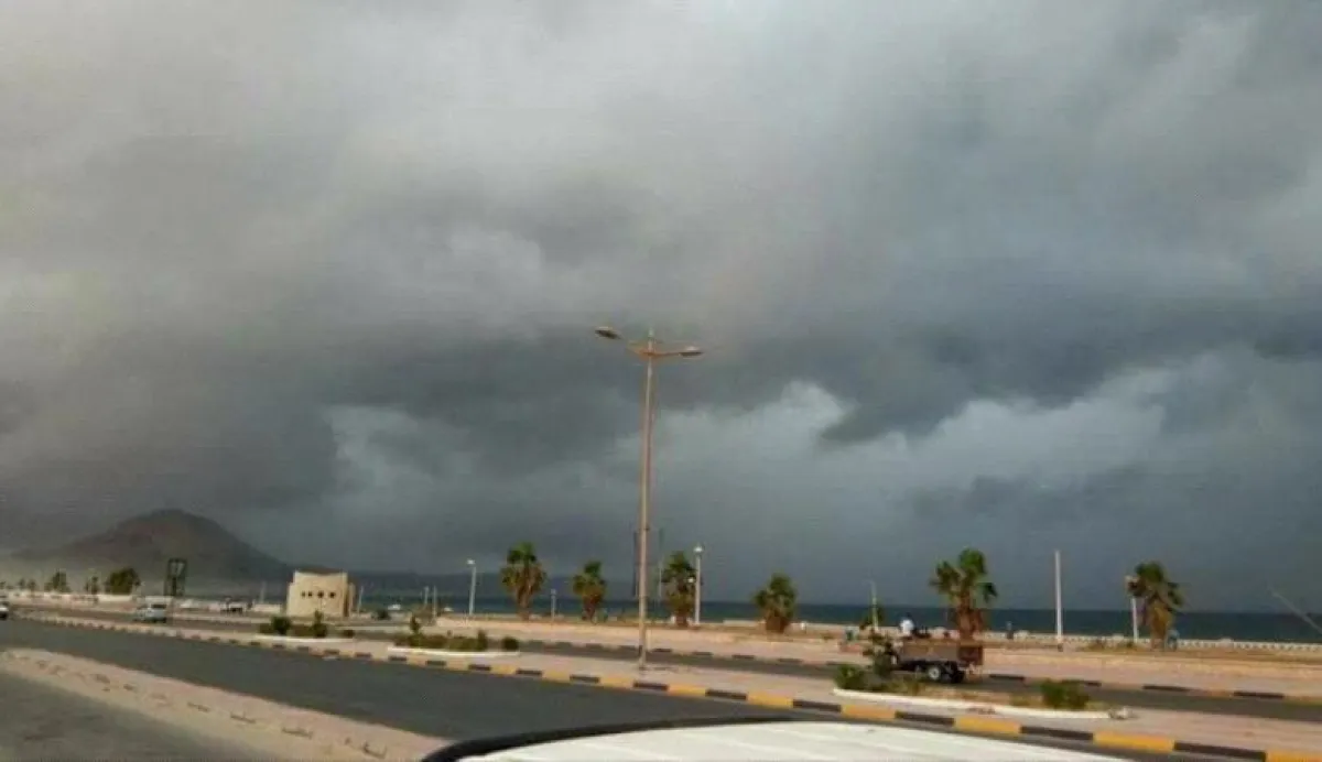 تحذيرات فلكية من تقلبات جوية “عنيفة” تضرب اليمن خلال الاسبوع القادم