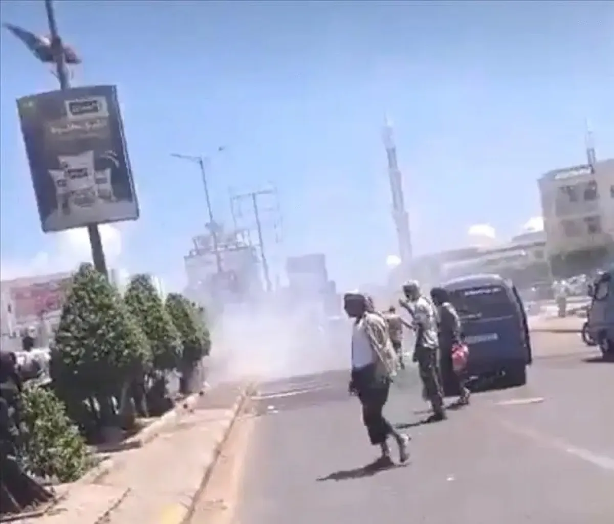 نجاة ركاب بعد احتراق باص يعمل بمنظومة الغاز في عدن