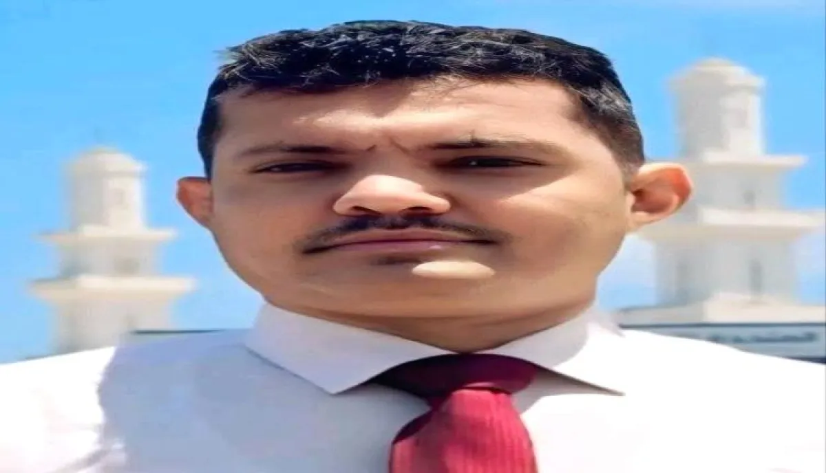 الداعري:البنك المركزي يسعى لإنقاذ نفسه برفع نسبة الفائدة لودائع الادخار الجديدة بالريال اليمني لدى البنوك