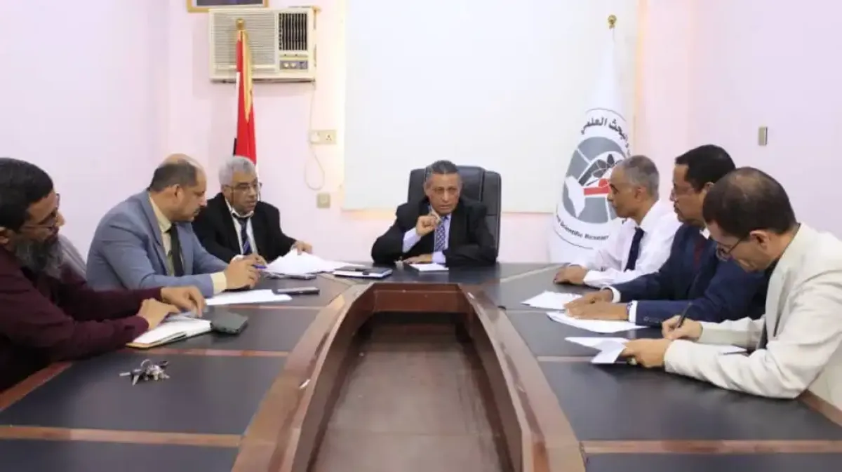 اجتماع في عدن يناقش تطوير الأداء الأكاديمي وتعزيز الانضباط في الجامعات