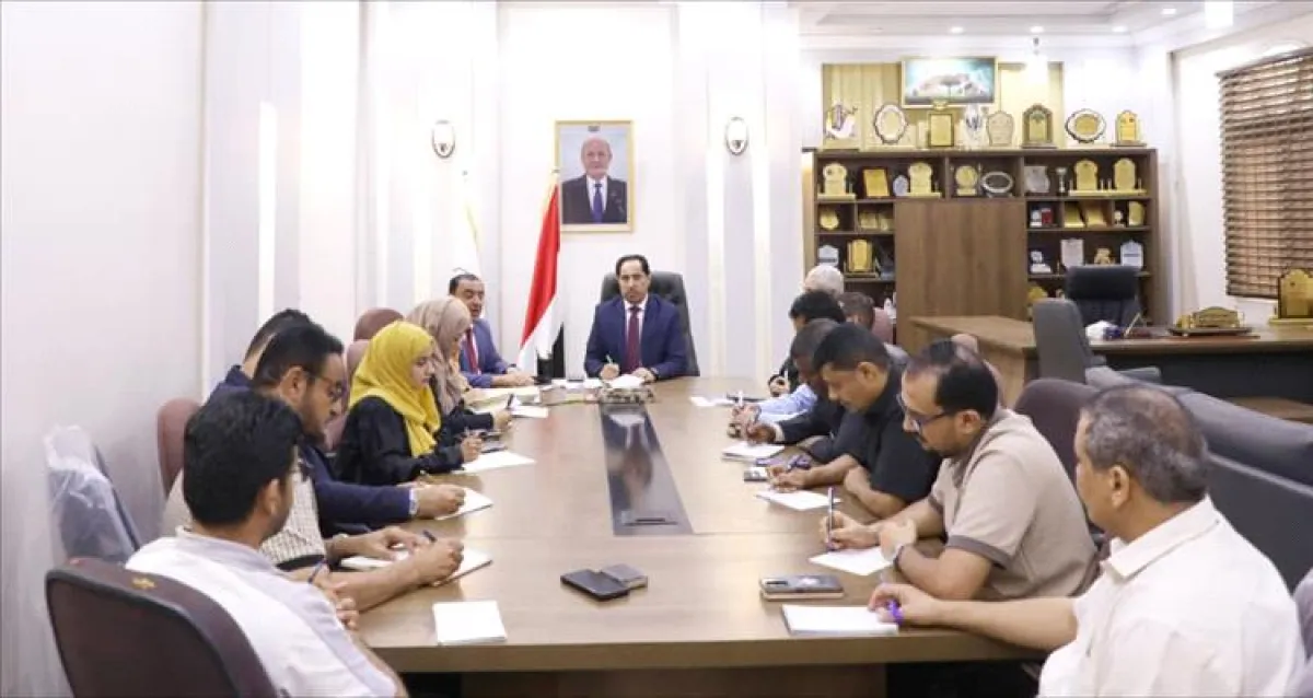 الوزير البكري يناقش مع "مجموعة العمل الشبابي" ترتيبات تنفيذ "الخطة الوطنية لتمكين الشباب"
