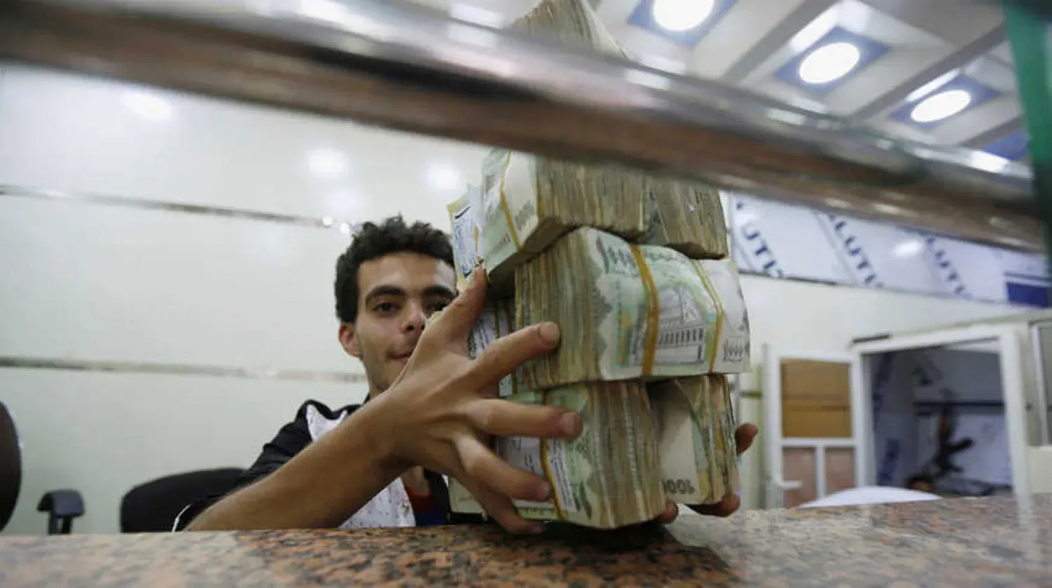 شركات صرافة مرشحة للإفلاس وسط تحذيرات من أنشطة غير قانونية