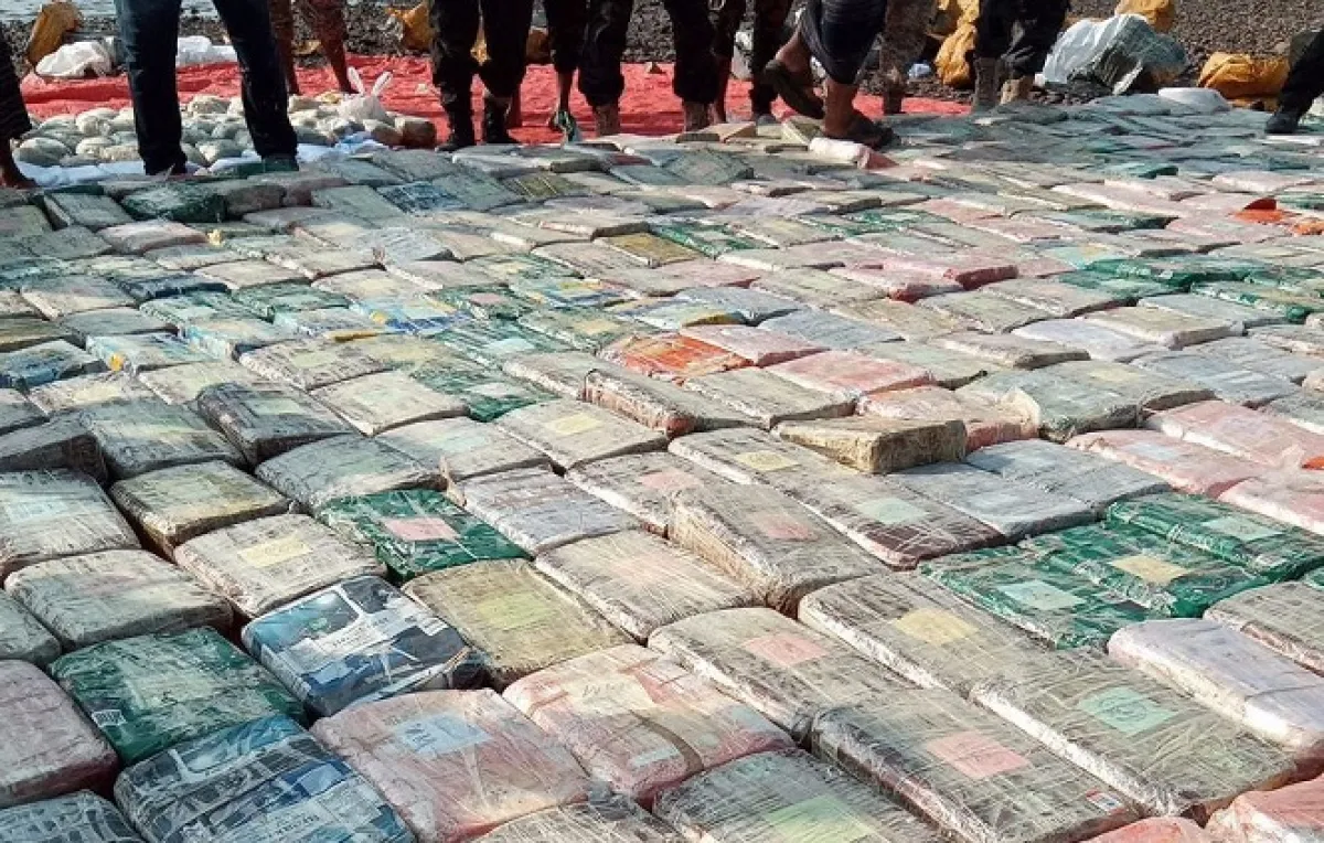 شبكة منظمة عابرة للحدود.. الكشف عن تحول نوعي في نشاط تجارة المخدرات بمناطق سيطرة الحوثيين