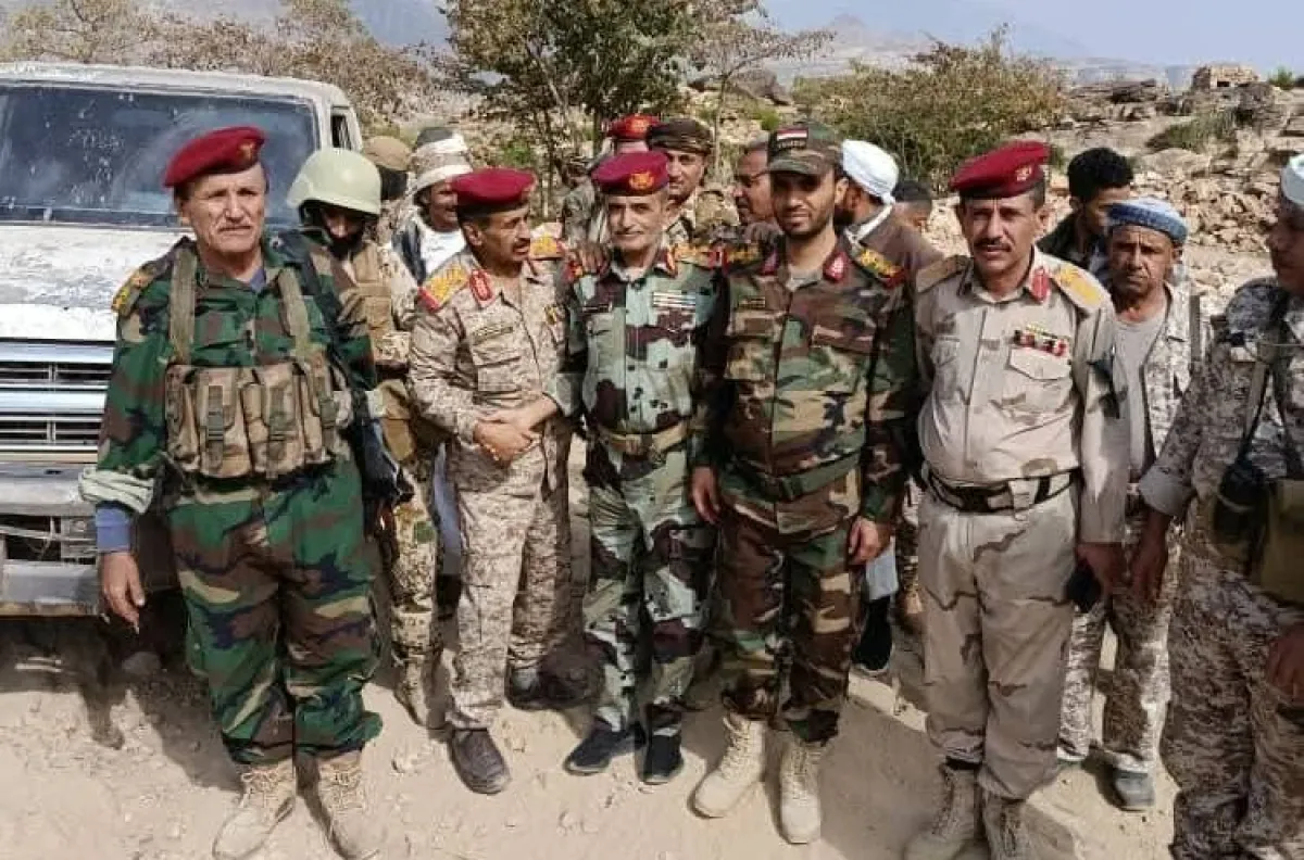 الجيش يعلن مقتل جنديين وإصابة 3 بمواجهات عنيفة مع الحوثيين في ريف تعز 