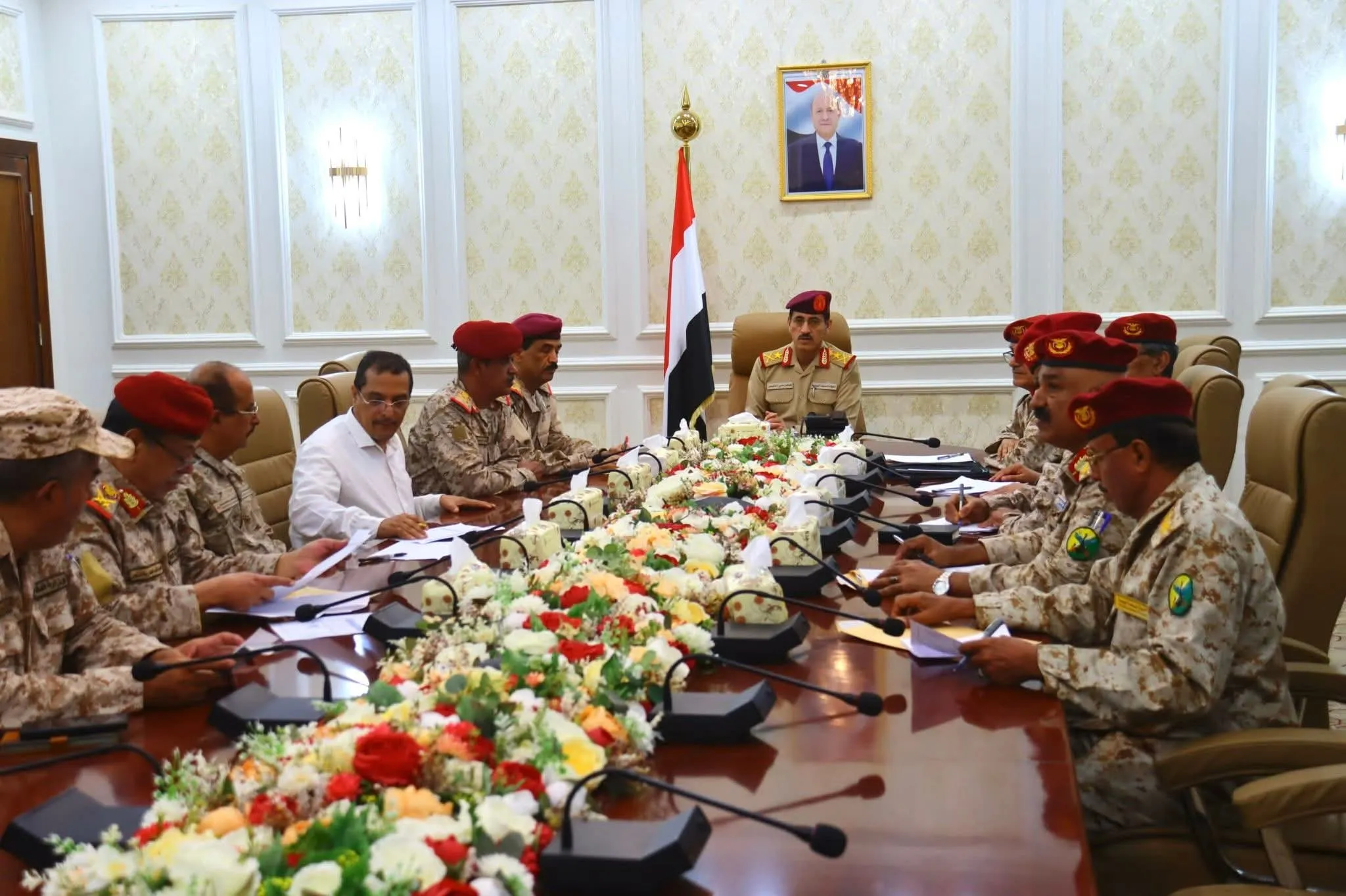 وزير الدفاع يوجه بضبط قواعد بيانات القوات المسلحة وخلوها من الازدواج والتكرار