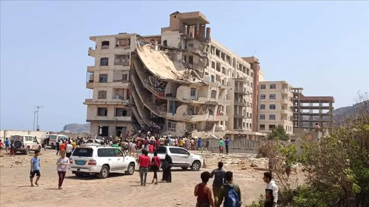 حادثة مؤلمة في خورمكسر.. سقوط طفل من سطح عمارة الرويشان يعيد المخاوف