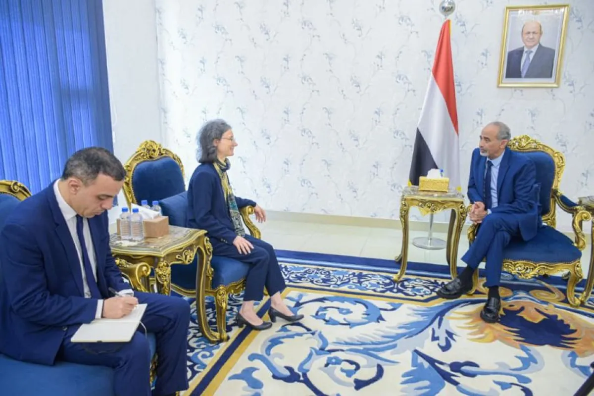 عضو مجلس القيادة الرئاسي محمود الصبيحي يستقبل في عدن السفيرة الفرنسية