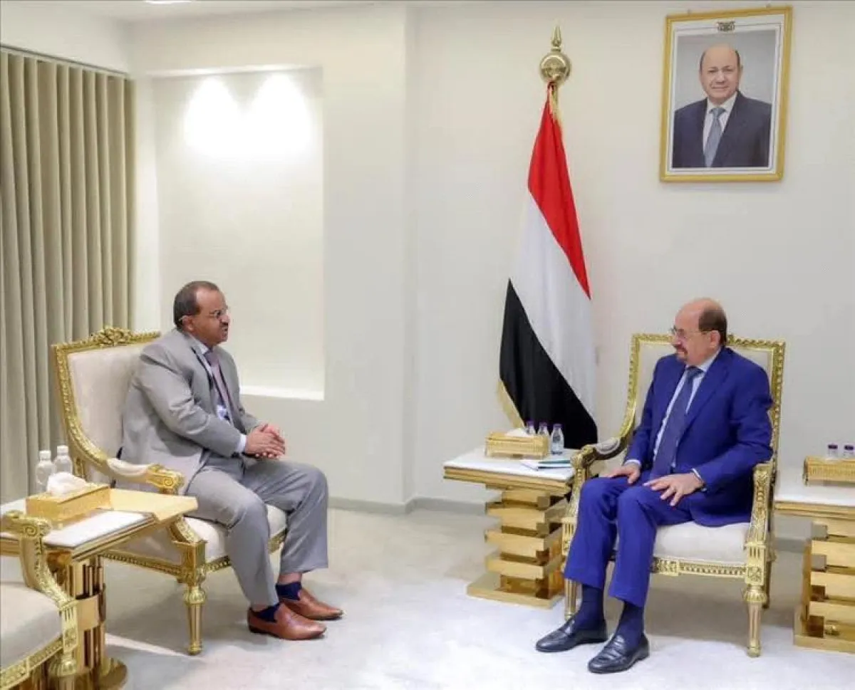 د. شائع الزنداني يستعرض مع محافظ البيضاء الأوضاع الخدمية والأمنية في المحافظة