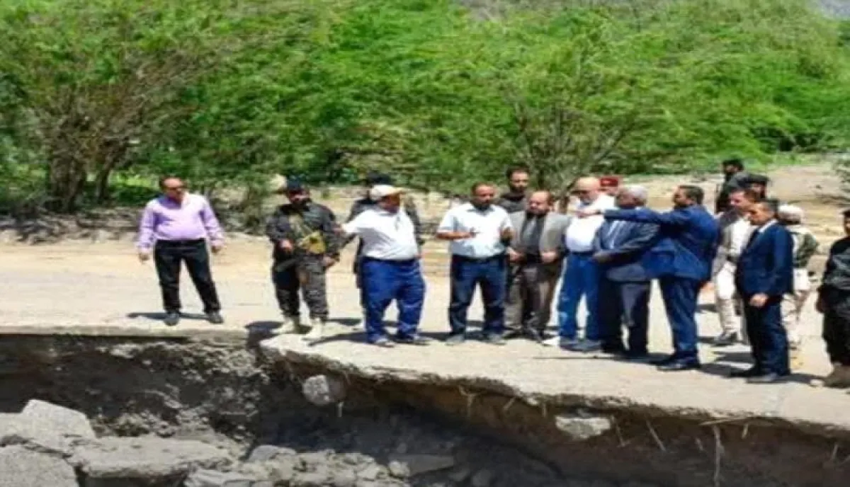 لجنة حكومية تتطلع على كوارث سيول المخا وموزع