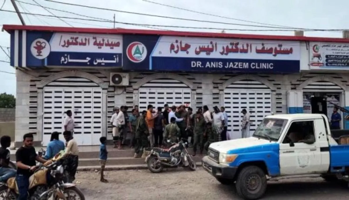 حملة رقابية غير مسبوقة على صيدليات تعز.. إيلان: الدواء كالغذاء والمخالفون تحت طائلة الإغلاق