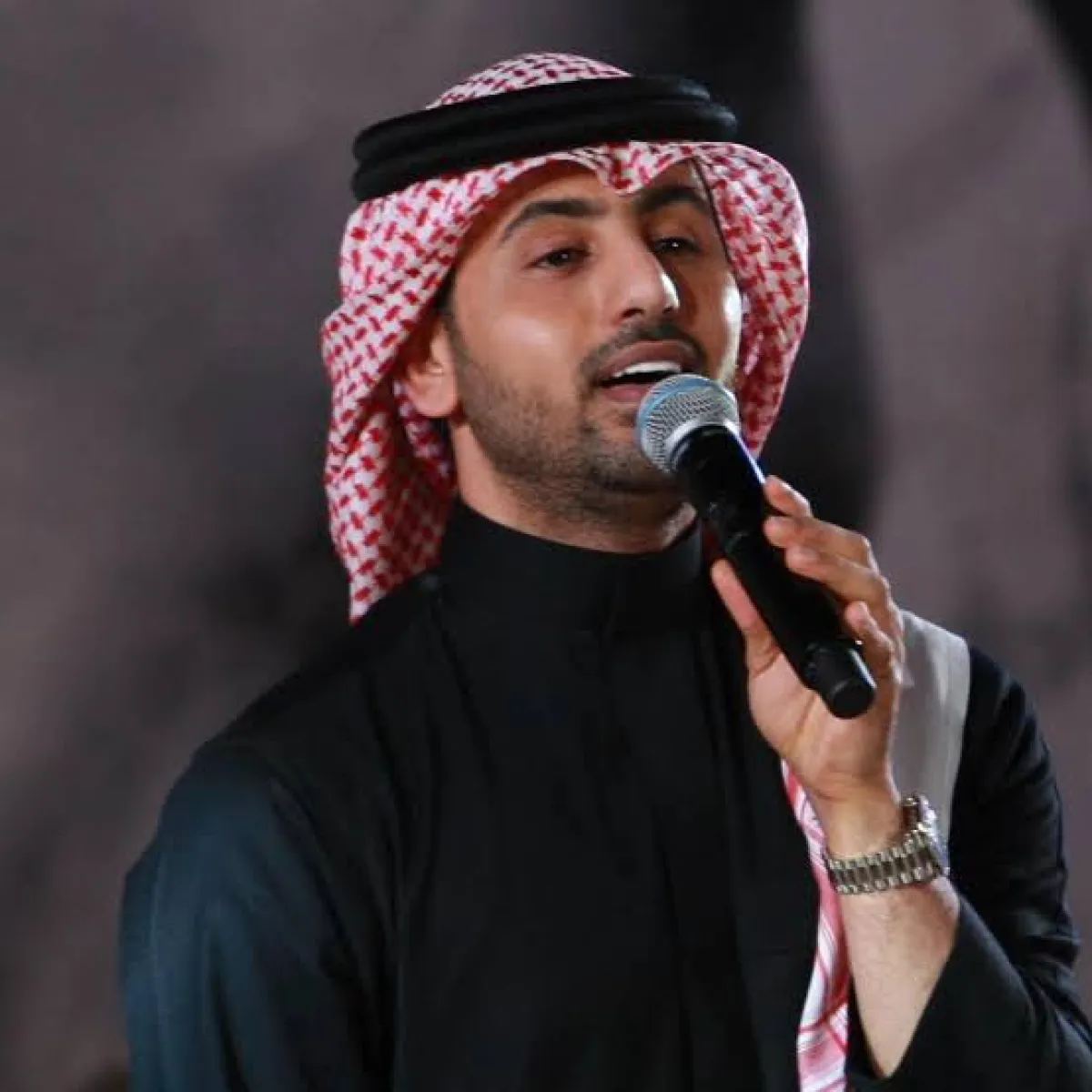 فؤاد عبدالواحد يعيد وهج الموسيقى اليمنية… الأصل يفرض حضوره