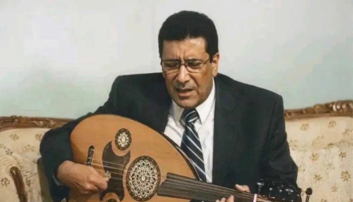 الفنان اليمني عبدالرحمن الحداد.. مسيرة حافلة لـ"فنان المواعيد"