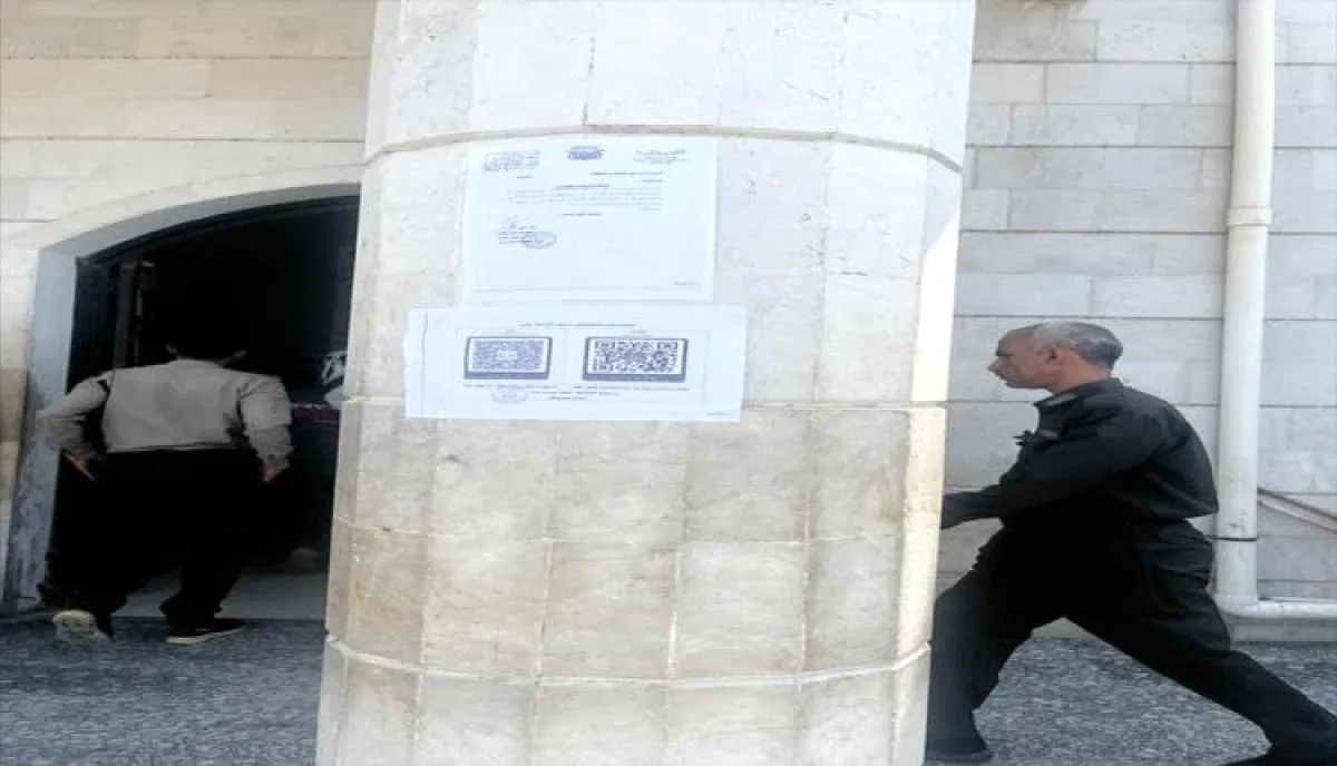 جوازات خور مكسر تُنهي التراكمات وتُمدد الدوام لتحسين الخدمة