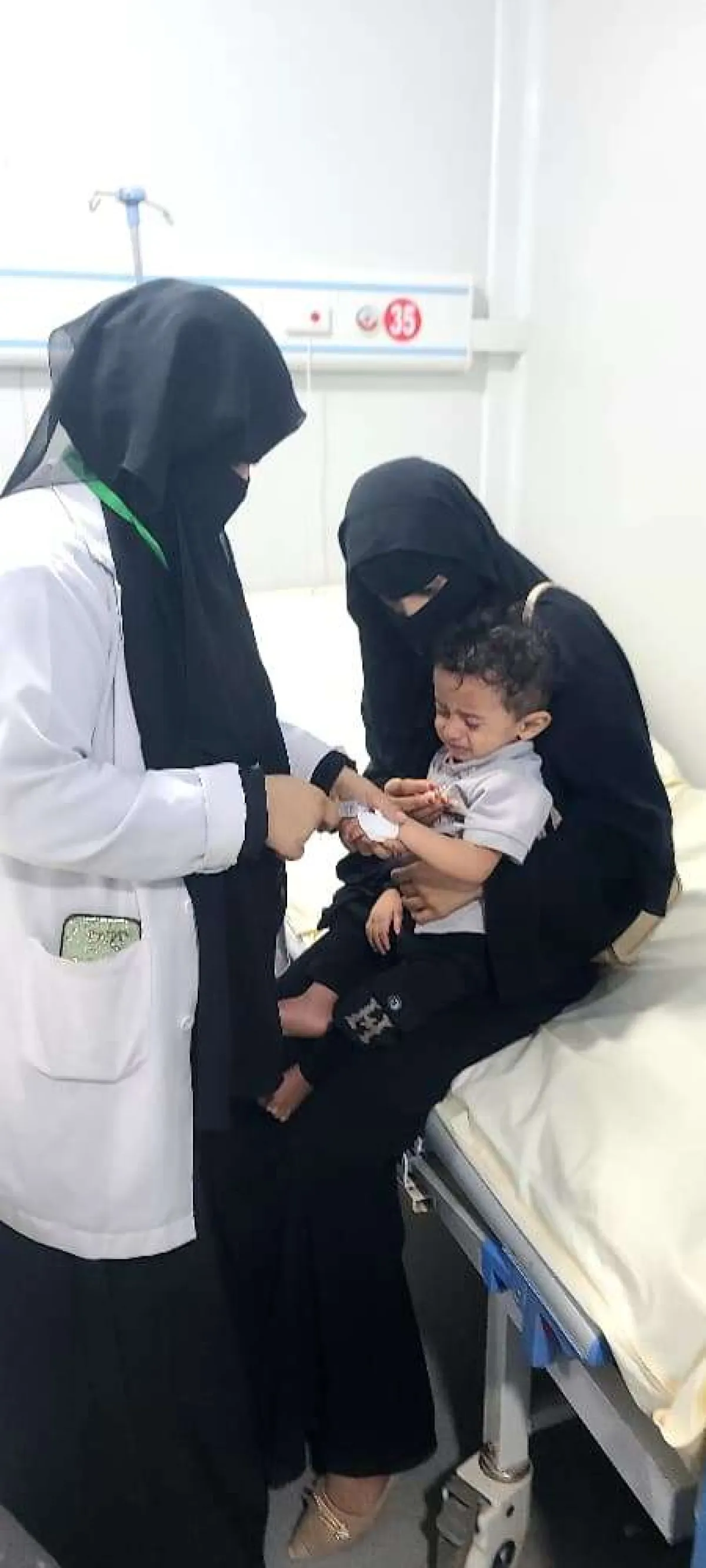 المستشفى السعودي الميداني في مأرب يواصل تقديم خدمات طبية وإنسانية مجانية لآلاف المستفيدين سنوياً