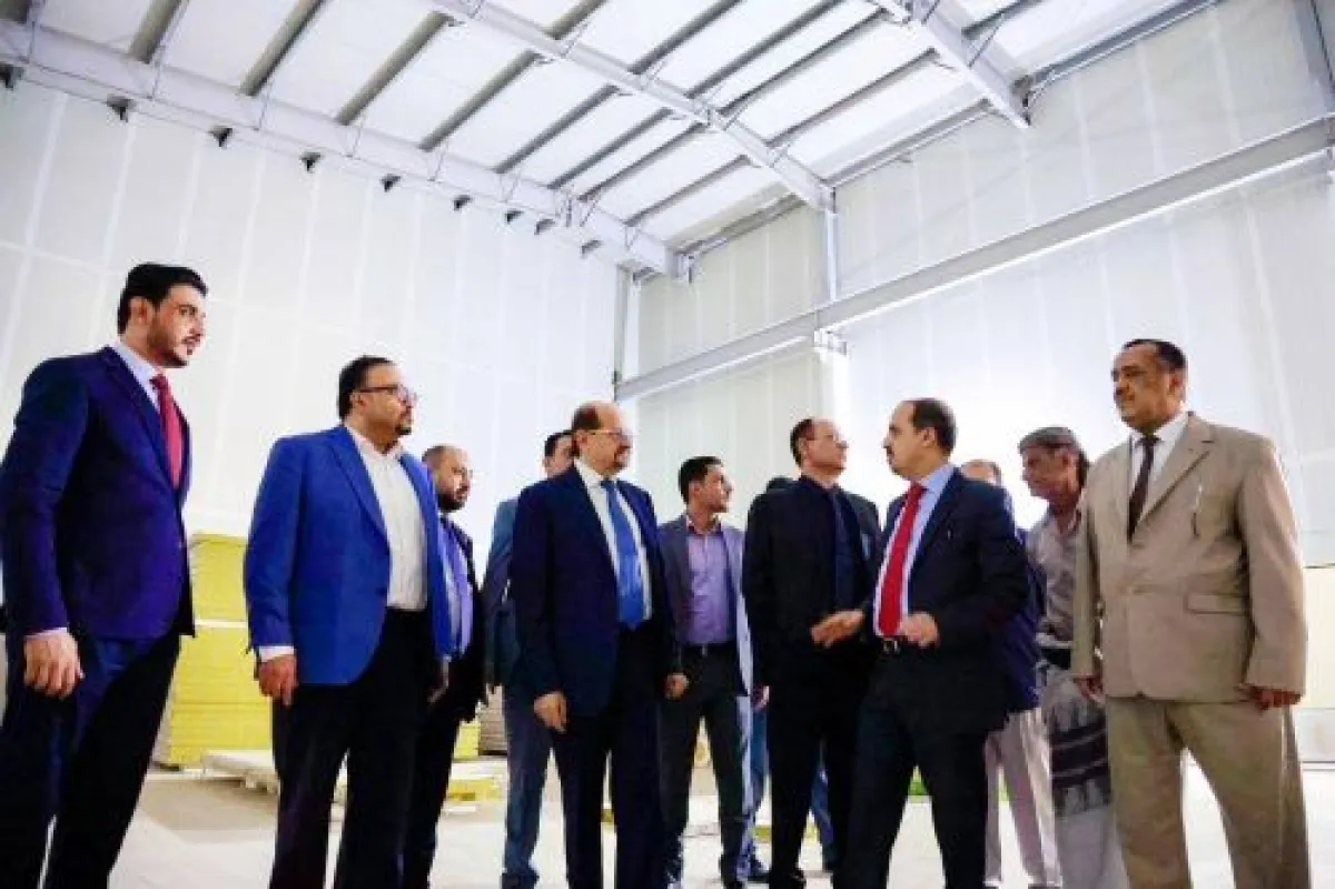 رئيس الحكومة اليمنية : الإعلام في صدارة معركة استعادة مؤسسات الدولة ومواجهة مشروع التضليل