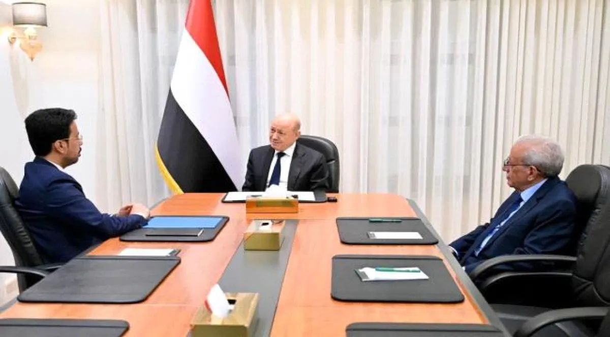 رشاد العليمي: يجب نقل العلاقات بين القوى الوطنية من التنافس إلى الشراكة