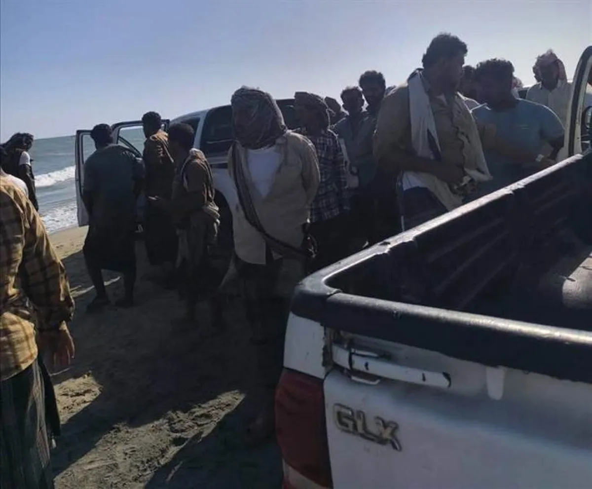 العثور على جثة أحد الشقيقين المفقودين في بحر أحور بشبوة.. والبحث مستمر عن الآخر
