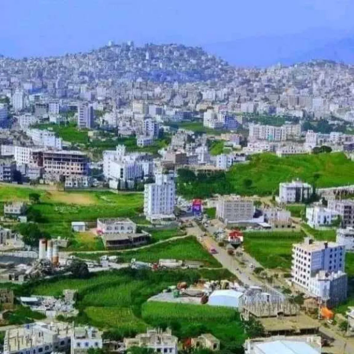 مأساة ”العدين”: جريمة دهس وهروب تودي بحياة التربوي مسعد دبوان.. والسكان يطالبون بـ ”كاميرات المراقبة” لكشف المستور