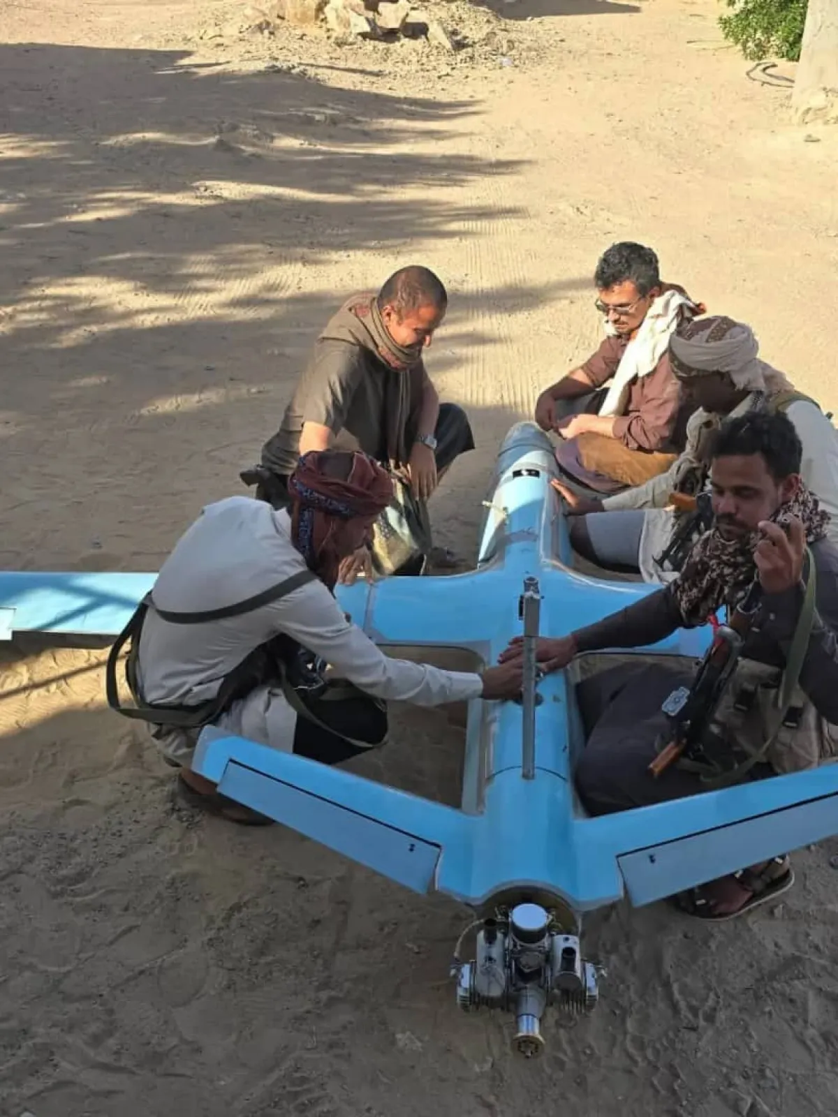 القوات الحكومية تسقط مسيرة حوثية في الجوف