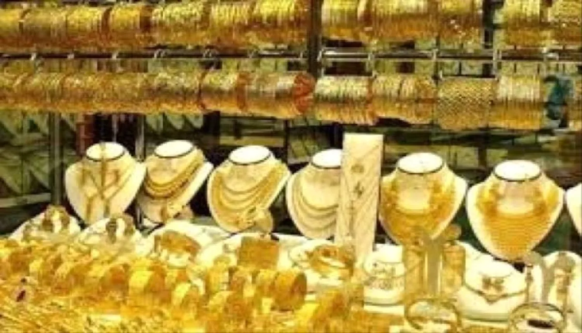 الذهب في اليمن… استقرار مشوب بالفجوة بين صنعاء وعدن