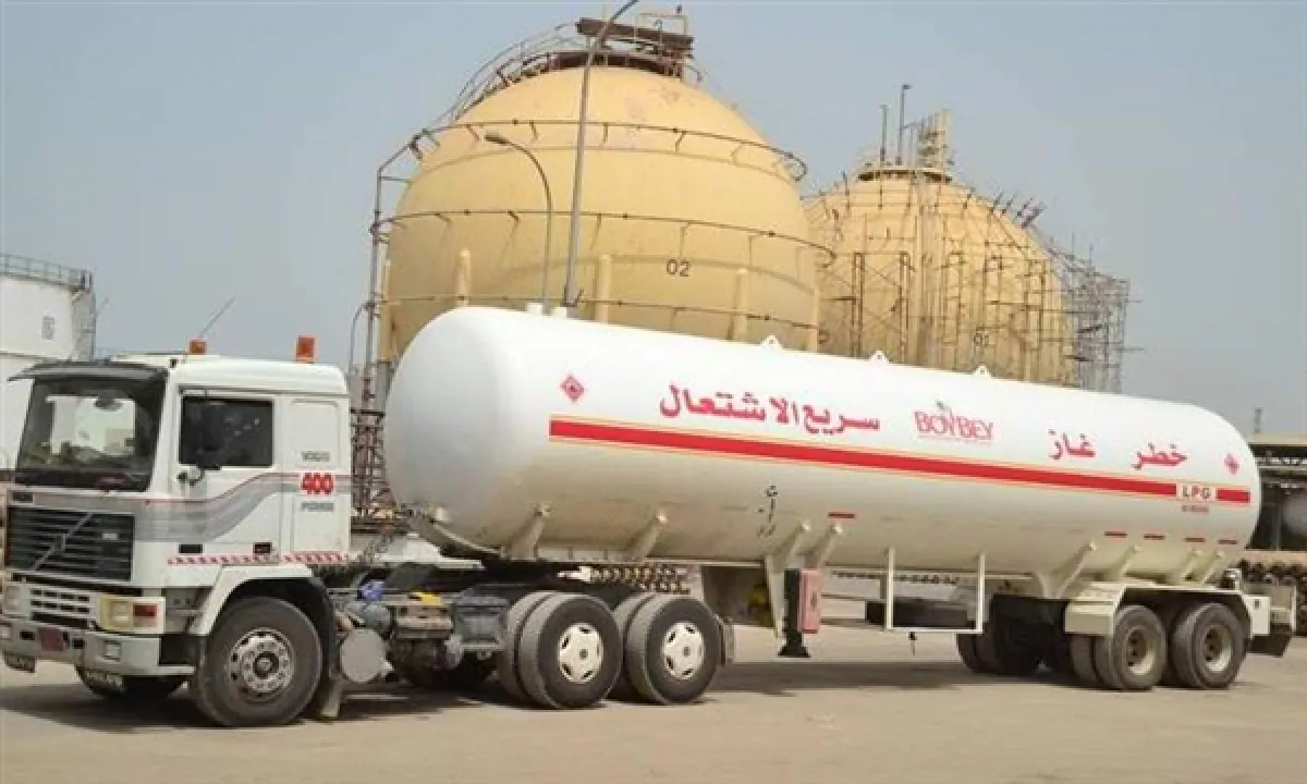 الشركة اليمنية تعلن ترحيل 783 مقطورة غاز منزلي الى عدن والمحافظات المحررة