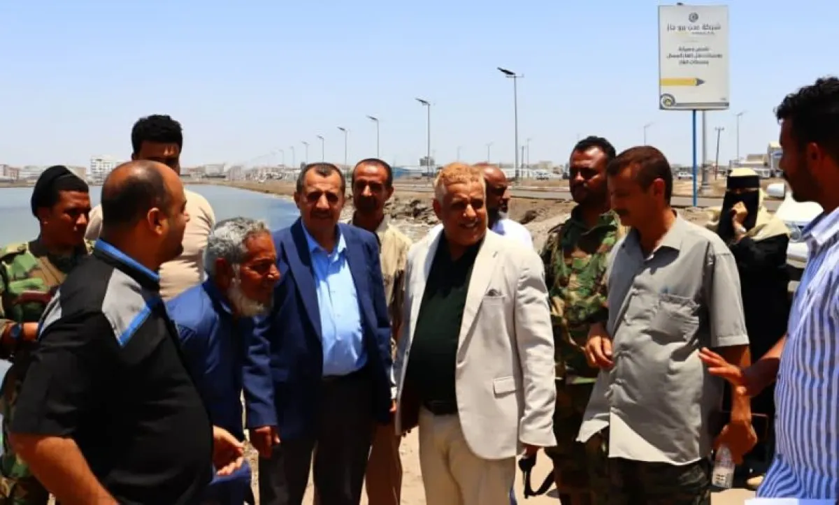 عدن.. النيابة تحقق في اعتداءات على مرافق المؤسسة الاقتصادية وتوجه بمعالجة تلوث بيئي عاجل