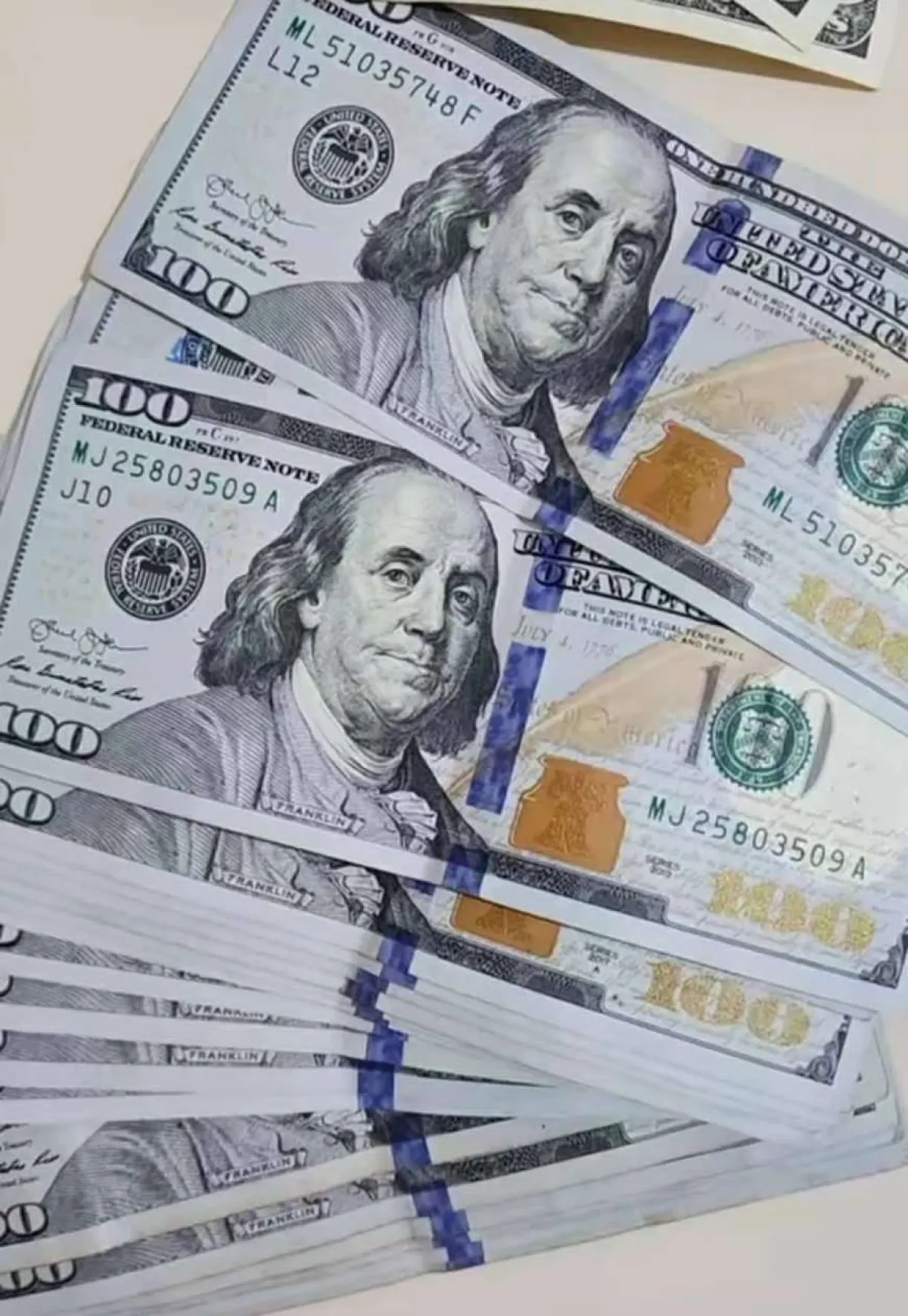 الشرعبي يوجه نداءً عاجلاً لوزير الداخلية لتوقيف صرف المرتبات عبر بنك الانماء