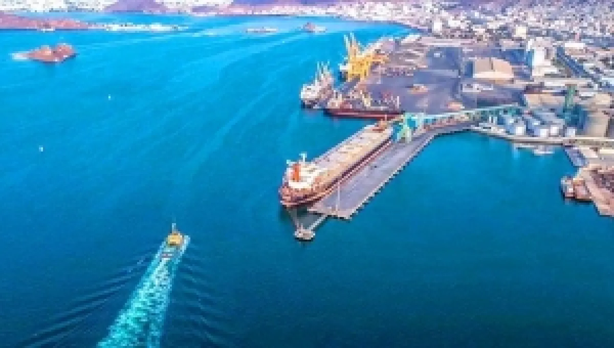وزارة النقل تكشف عن ترتيبات لإطلاق نشاط الترانزيت إلى ميناء عدن وتطويره لمركز إقليمي