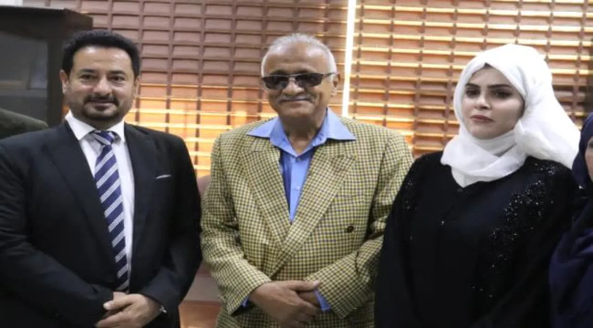 الوكيل "محمد سعيد" يشرف على الاستلام والتسليم للإدارة الجديدة لمكتب الاعلام بعدن