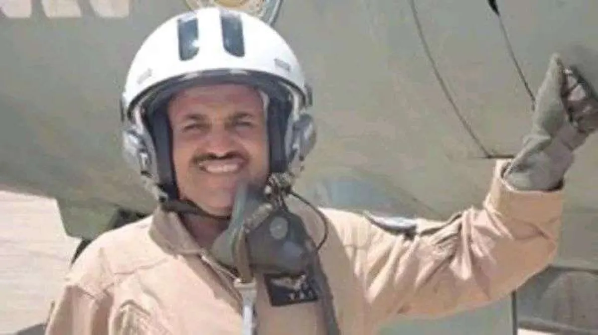 استمرار اعتقال طيار يمني