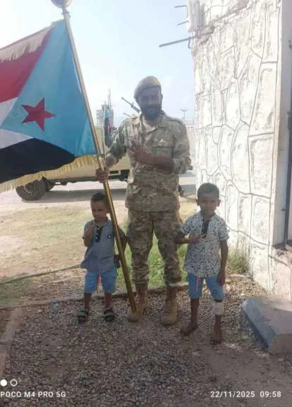 بعد أشهر من الاعتقال في ردفان.. مأساة ”أحمد الغوبري” تنتهي اليوم: أنقذ المركبة فسجنوه!
