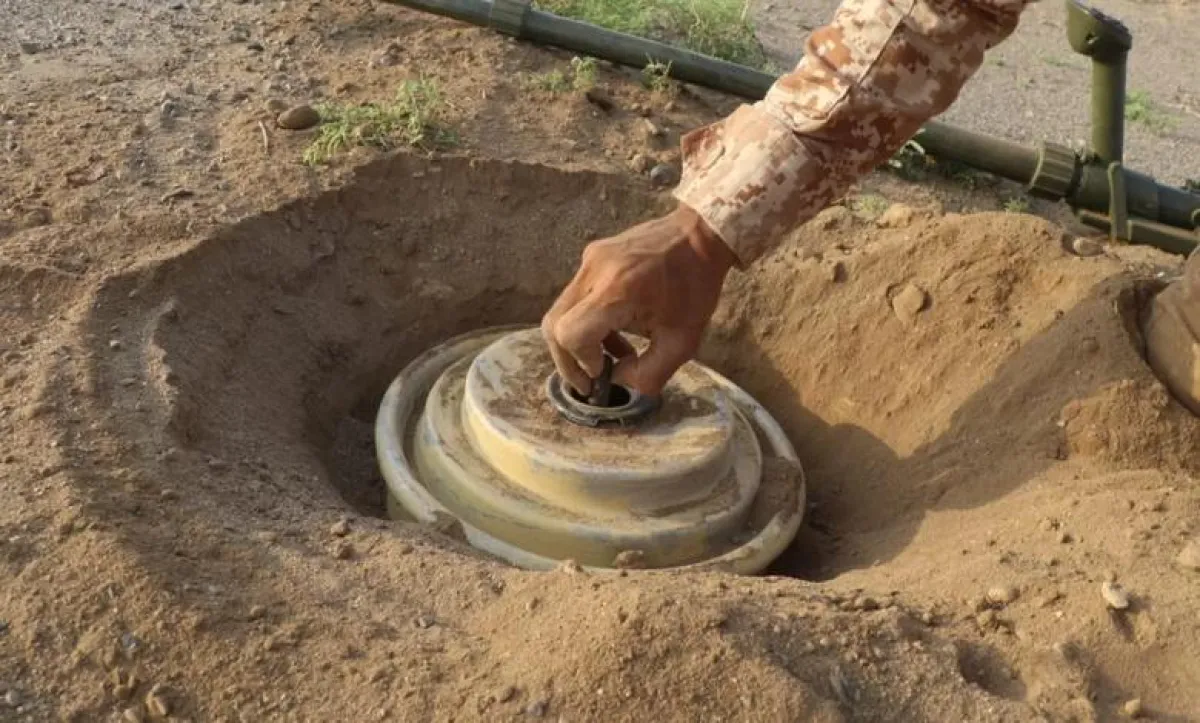 كوادر نزع الألغام في الحديدة تطالب بإنصافها وتفعيل أولوية التوظيف لأبناء المحافظة