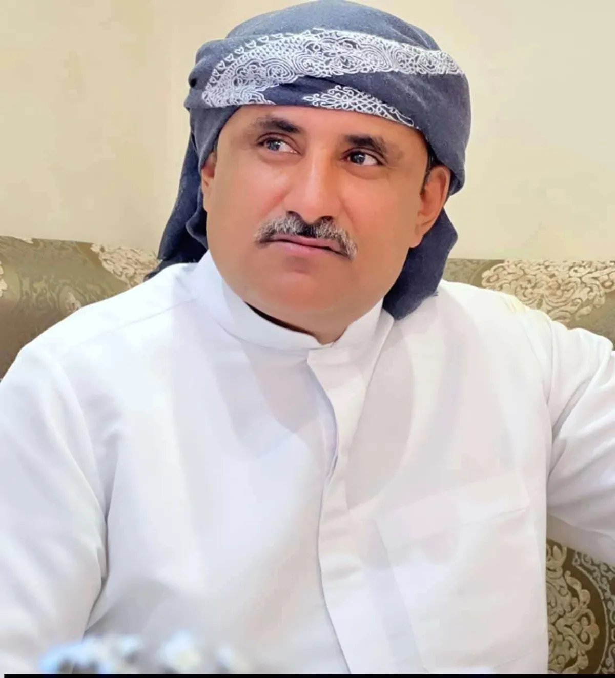 تحذيرات من تدهور صحة المعتقل عصام هزاع داخل السجن