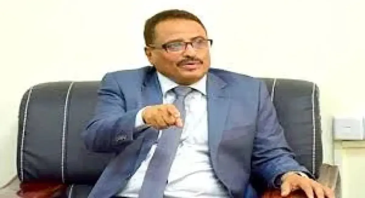 وزير يمني سابق يدلي بتصريحات حول اغتيال الشاعر أثارت الجدل 