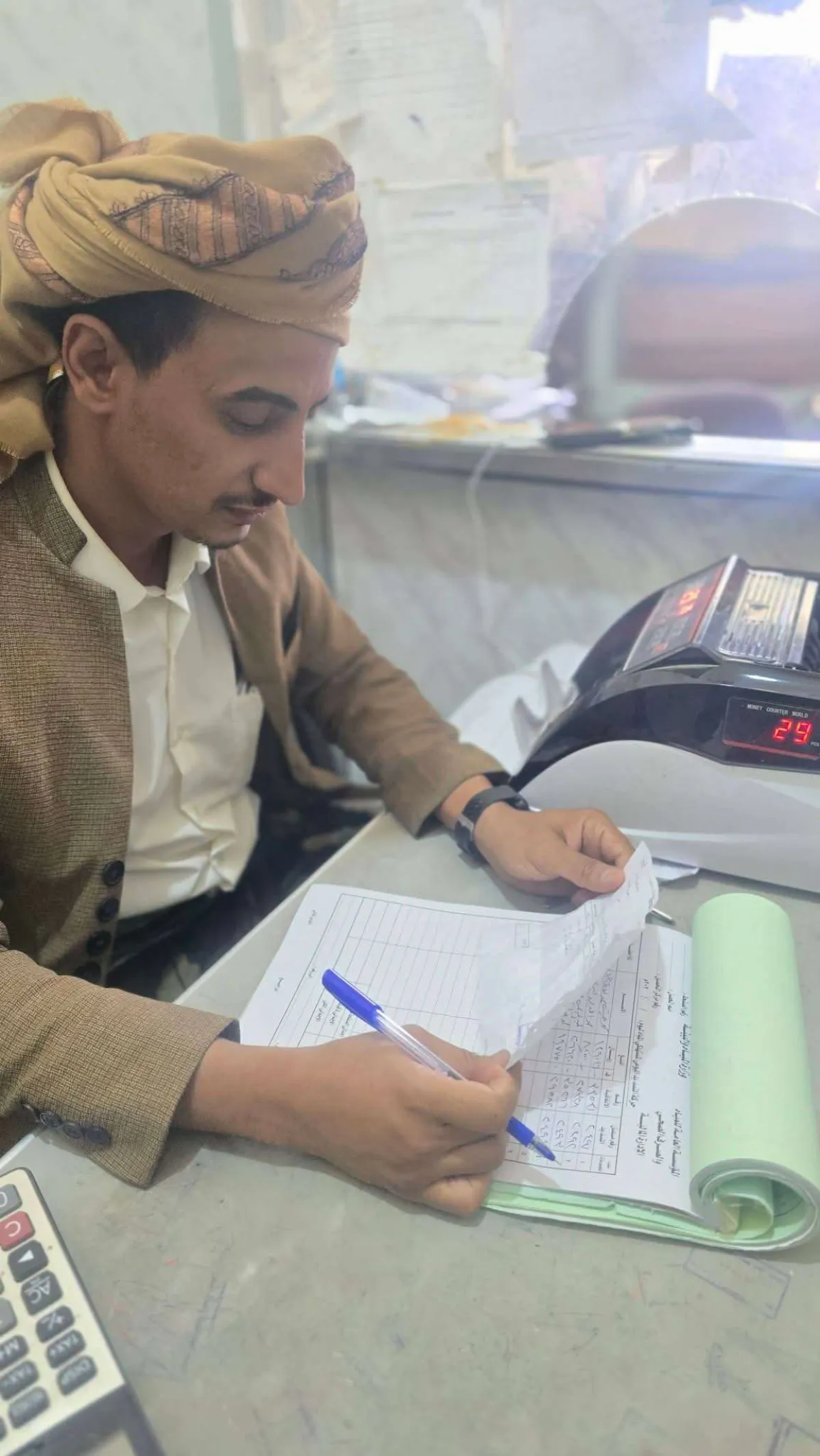 مكتب مياه شبوة في عتق يدعو المواطنين لسداد الفواتير لضمان استمرارية الخدمة وتحسينها