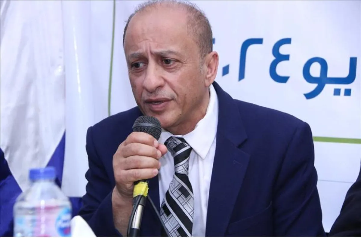 شايف يوجّه رسالة اقتصادية لرئيس الوزراء ويدعو لإصلاح إدارة الموارد وحماية الفقراء