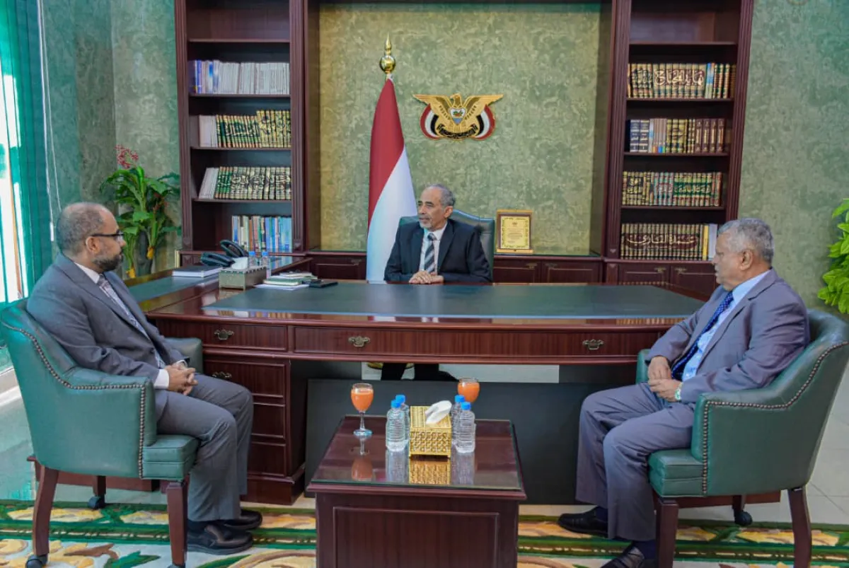 عضو الرئاسي اليمني "الصبيحي" يؤكد أهمية تشغيل كافة شبكات الاتصالات في المحافظات المحررة