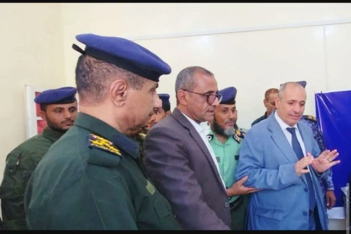 وكيل محافظة تعز يفتتح فرع الأحوال المدنية في مديرية المسراخ 