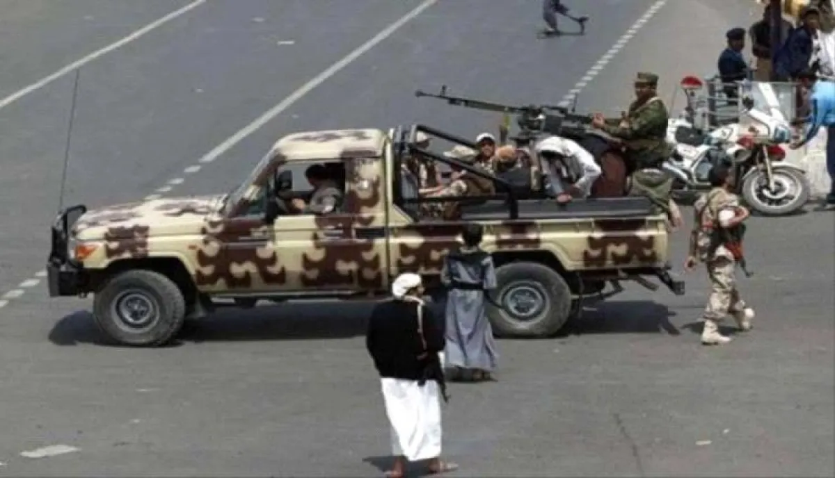 الحوثيون ينفذون مداهمات فجرية ويختطفون مدنيين وسط حالة رعب واسعة 