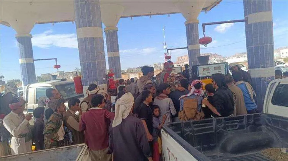 شبوة النفطية تغرق في أزمة ديزل؛ وسلطة شبوة تلهث خلف افتتاح المطاعم والمولات الخاصة