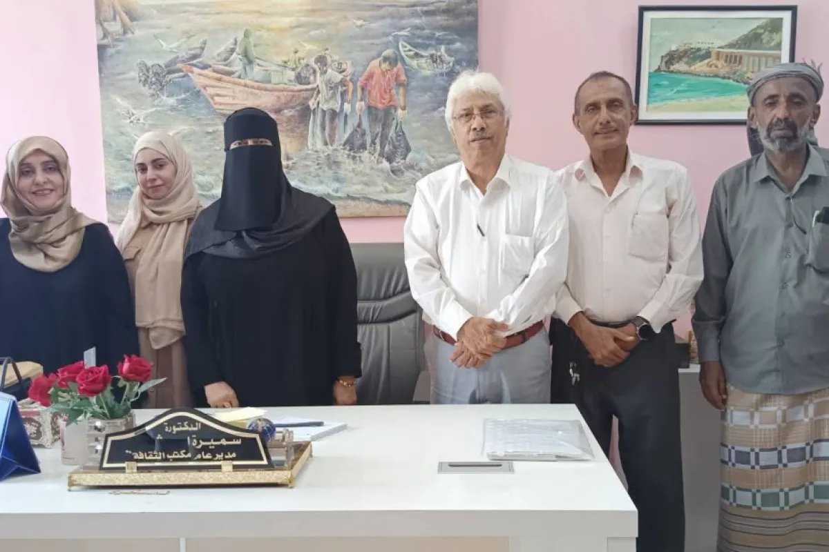 المشجري وكتبي يناقشان التنسيق المشترك بين مكتبي الثقافة والسياحة في العاصمة عدن 