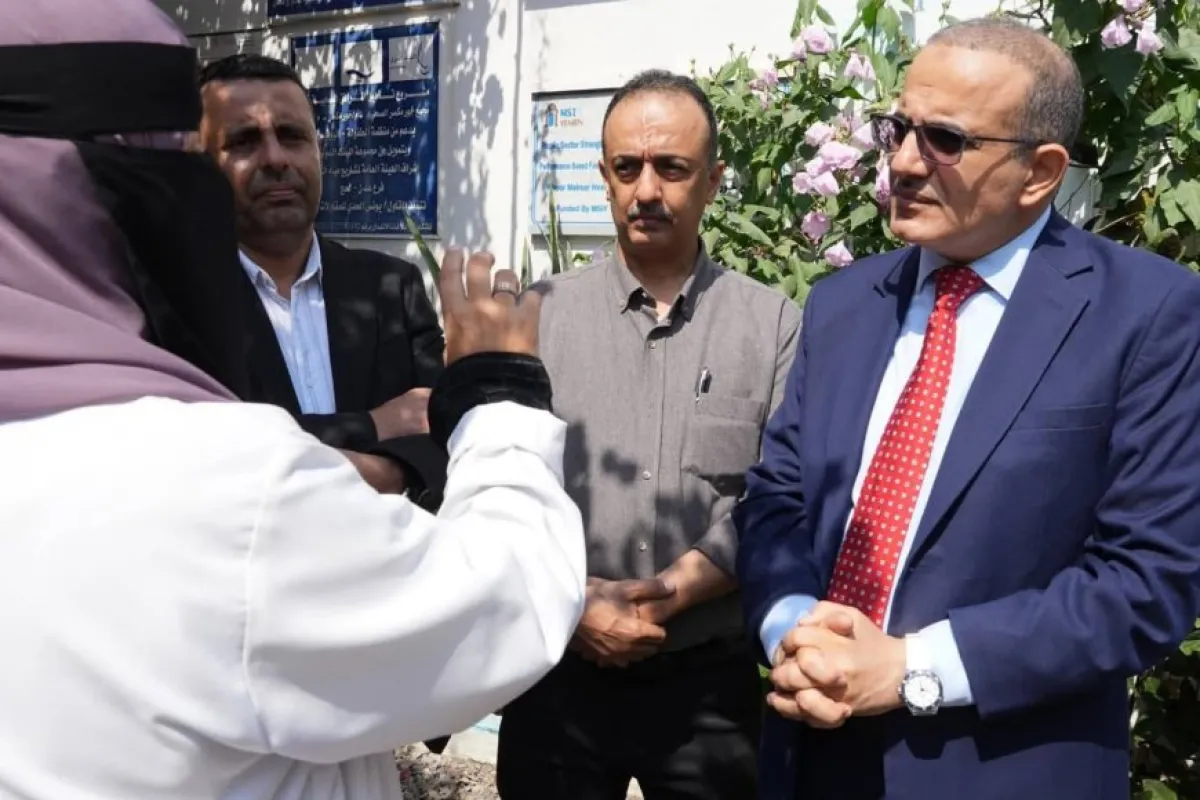 وزير الصحة يتفقد مرافق الرعاية الصحية الأولية بمديرية خور مكسر ويؤكد دعم تحسين الخدمات وتفعيل نظام الإحالة
