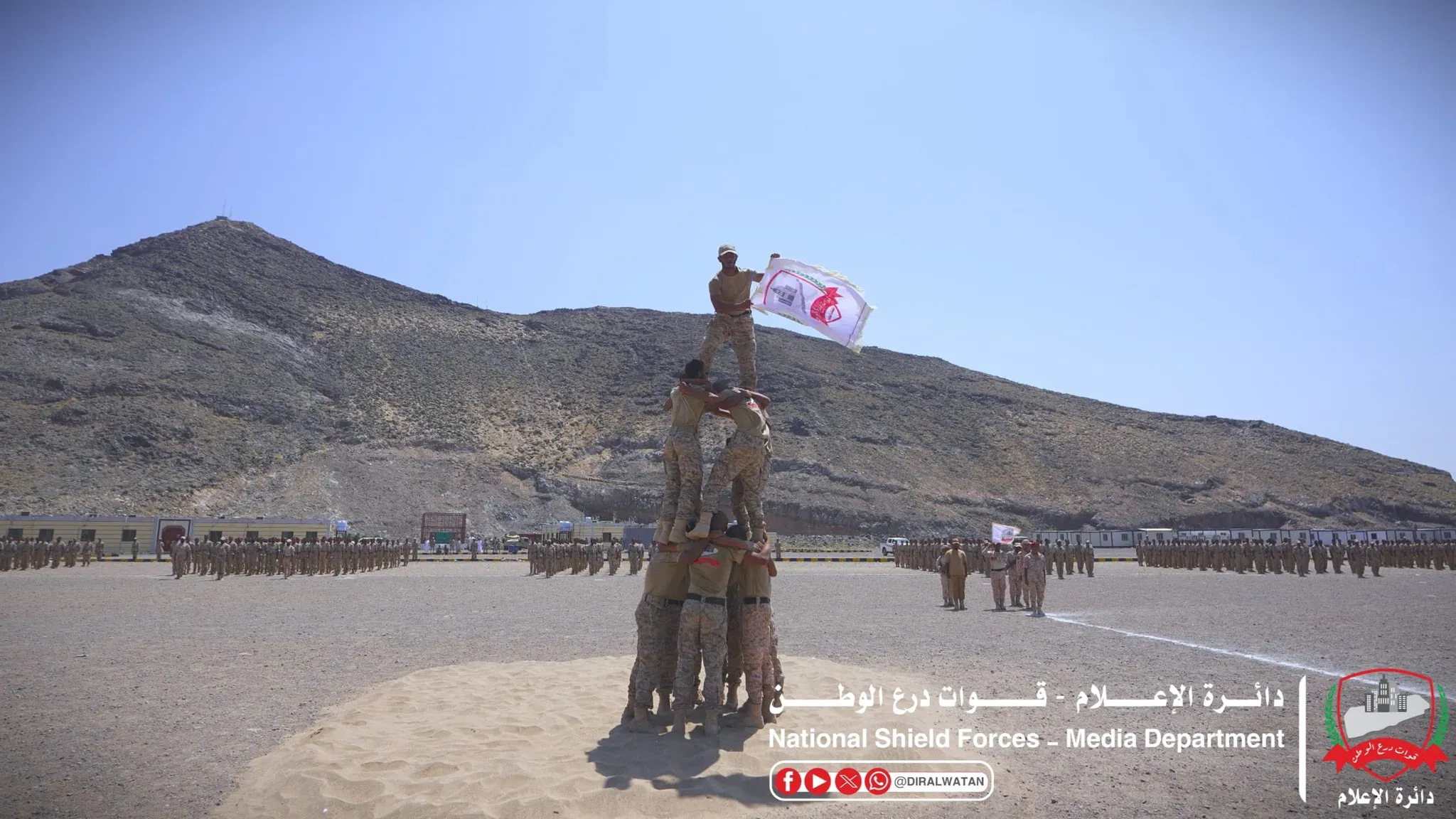 عرض عسكري لقوات درع الوطن في عدن احتفاءً بتخرج وحدات جديدة