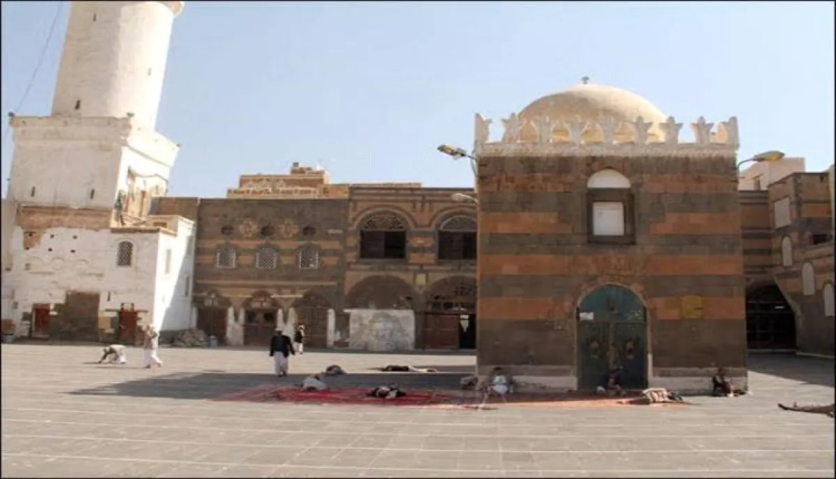 وباء خطير يثير رعب سكان صنعاء ويغلق 3 مساجد ويفضح هشاشة الوضع