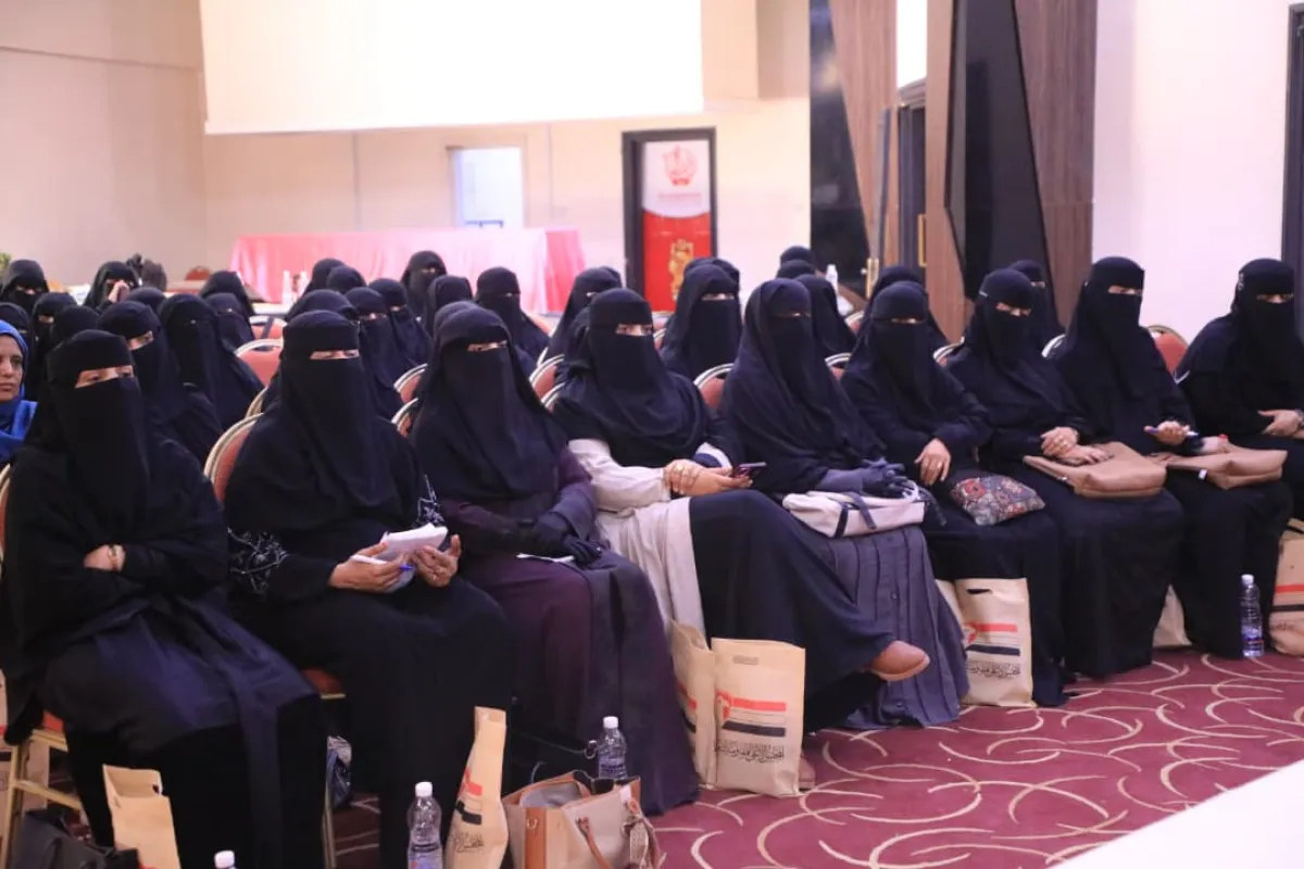 رئيسة دائرة المرأة بالمجلس الأعلى للمقاومة الشعبية: لا استعادة للدولة اليمنية إلا بمشروع جامع وقرار وطني خالص